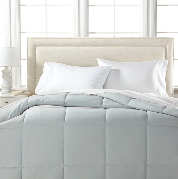 Royal Luxe Other - ❤FIRM🖤Royal Luxe Microfiber King Comforter